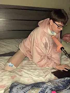 YourFavTwinkie online show from 12-16-24, 06:53