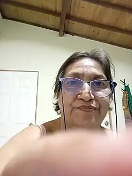 florecita69 online show from 10-15-25, 02:22