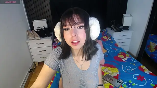 kittyhouse hs online show from 12-04-24, 02:53