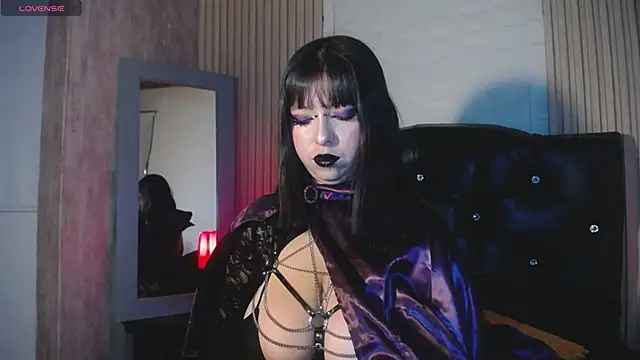 kittyhouse hs online show from 12-20-24, 10:32