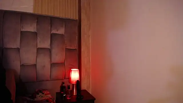 kittyhouse hs online show from 02-06-25, 02:22