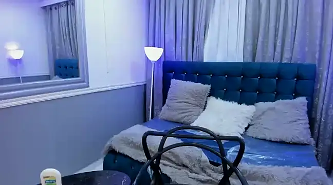 Snapshot of Mayaa_ross chatting on 12-03-24, 06:15 Mayaa ross online show from 12-03-24, 06:15