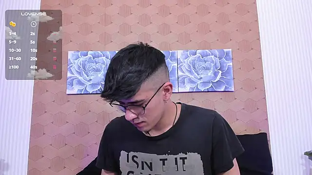 Ryan Clark  online show from 12-01-24, 08:31