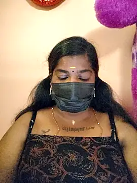 Snapshot of sulekha-mallu chatting on 10-18-25, 02:14 sulekha-mallu online show from 10-18-25, 02:14