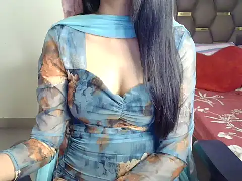 Snapshot of CUTE_princess_143 chatting on 01-14-26, 02:23 CUTE princess 143 online show from 01-14-26, 02:23