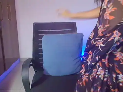 CUTE princess 143 online show from 07-21-26, 03:14