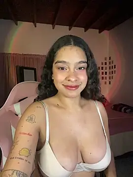 Snapshot of Arteatenea__ chatting on 04-02-26, 02:31 Arteatenea online show from 04-02-26, 02:31