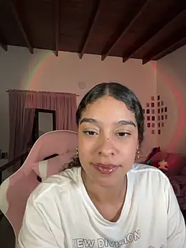 Snapshot of Arteatenea__ chatting on 05-28-26, 05:05 Arteatenea online show from 05-28-26, 05:05