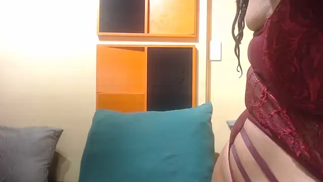 Snapshot of AssSeductress43 chatting on 11-04-25, 12:54 AssSeductress43 online show from 11-04-25, 12:54