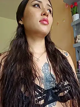 Snapshot of Selena_blake chatting on 04-29-26, 08:15 Selena blake online show from 04-29-26, 08:15