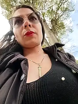 Snapshot of VALERY-03_ chatting on 04-29-26, 05:30 VALERY-03 online show from 04-29-26, 05:30