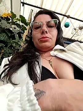 Snapshot of VALERY-03_ chatting on 04-30-26, 08:57 VALERY-03 online show from 04-30-26, 08:57