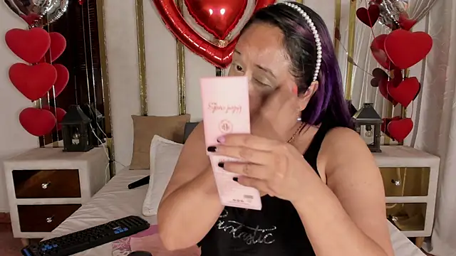 Snapshot of MicaelaHot_ chatting on 02-10-25, 03:24 MicaelaHot online show from 02-10-25, 03:24