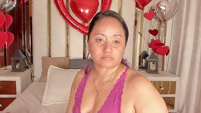 Snapshot of MicaelaHot_ chatting on 02-22-25, 03:01 MicaelaHot online show from 02-22-25, 03:01