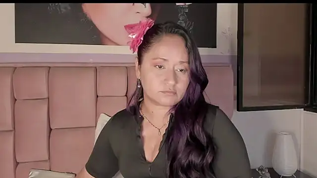 Snapshot of MicaelaHot_ chatting on 03-11-25, 03:26 MicaelaHot online show from 03-11-25, 03:26