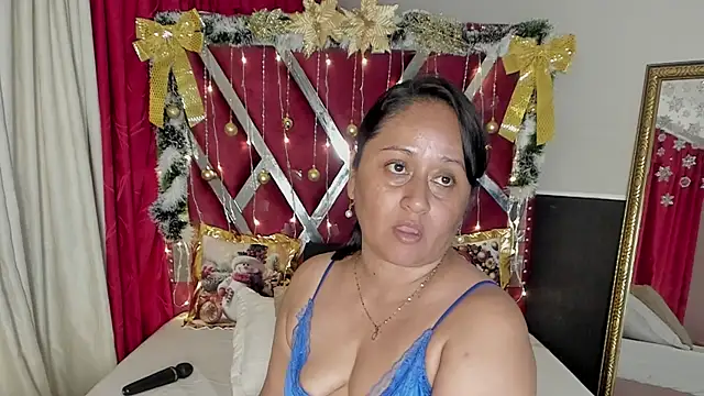 Snapshot of MicaelaHot_ chatting on 11-30-25, 03:10 MicaelaHot online show from 11-30-25, 03:10