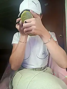 giuliana andrade online show from 12-12-24, 01:28