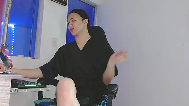 giuliana andrade online show from 04-23-26, 12:01