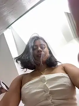 AlessaPears online show from 12-25-24, 02:35