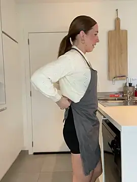 Snapshot of lola_tentatiion chatting on 02-07-25, 09:37 lola tentatiion online show from 02-07-25, 09:37