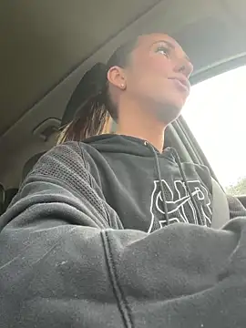 Snapshot of lola_tentatiion chatting on 02-28-25, 08:42 lola tentatiion online show from 02-28-25, 08:42