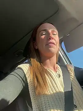 Snapshot of lola_tentatiion chatting on 03-06-25, 01:35 lola tentatiion online show from 03-06-25, 01:35