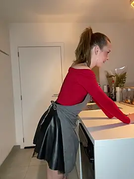 Snapshot of lola_tentatiion chatting on 03-08-25, 08:46 lola tentatiion online show from 03-08-25, 08:46