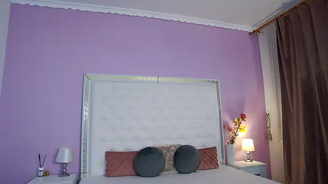 Lenna Paul online show from 01-17-26, 05:12