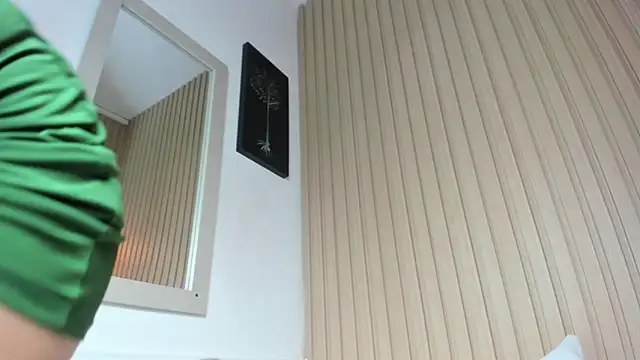 Snapshot of emma_collson chatting on 03-23-25, 02:37 emma collson online show from 03-23-25, 02:37