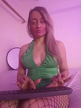 emma collson online show from 01-09-26, 01:52