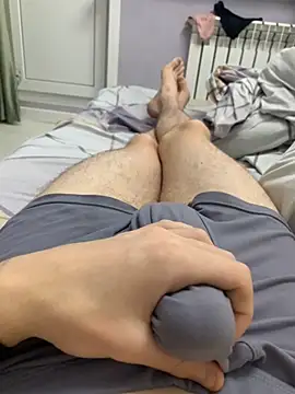 Snapshot of Alex17am chatting on 11-26-25, 12:39 Alex17am online show from 11-26-25, 12:39