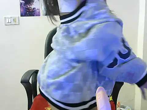 Snapshot of namrata1501 chatting on 12-08-24, 06:39 namrata1501 online show from 12-08-24, 06:39