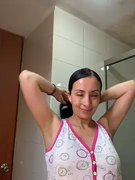 Snapshot of yaralyminjo2 chatting on 12-07-24, 01:18 yaralyminjo2 online show from 12-07-24, 01:18