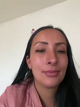 Snapshot of yaralyminjo2 chatting on 12-26-24, 09:04 yaralyminjo2 online show from 12-26-24, 09:04