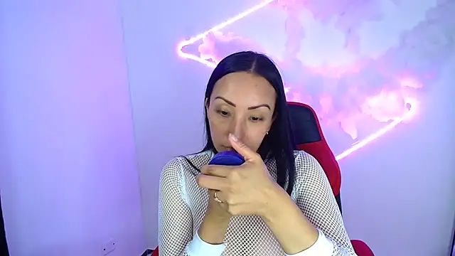 Snapshot of yaralyminjo2 chatting on 01-13-25, 02:21 yaralyminjo2 online show from 01-13-25, 02:21