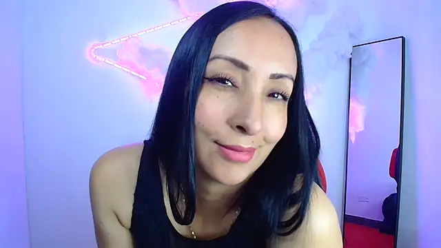 Snapshot of yaralyminjo2 chatting on 01-15-25, 03:18 yaralyminjo2 online show from 01-15-25, 03:18