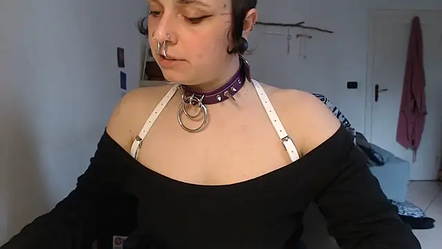 Snapshot of kinkyspirali chatting on 03-12-25, 02:45 kinkyspirali online show from 03-12-25, 02:45