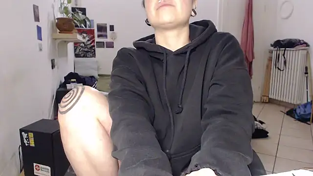 Snapshot of kinkyspirali chatting on 03-16-25, 09:37 kinkyspirali online show from 03-16-25, 09:37