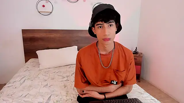 Snapshot of novaybrian chatting on 12-12-24, 04:37 novaybrian online show from 12-12-24, 04:37