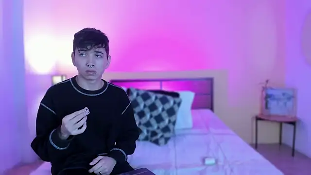 Snapshot of novaybrian chatting on 12-20-24, 04:42 novaybrian online show from 12-20-24, 04:42