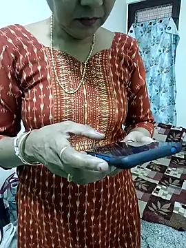 Snapshot of Saroj-Shah chatting on 03-15-25, 04:57 Saroj-Shah online show from 03-15-25, 04:57