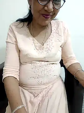 Snapshot of Saroj-Shah chatting on 03-19-25, 02:13 Saroj-Shah online show from 03-19-25, 02:13