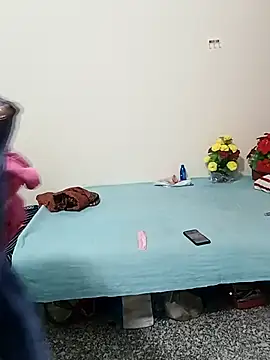 Snapshot of Saroj-Shah chatting on 09-10-25, 03:39 Saroj-Shah online show from 09-10-25, 03:39