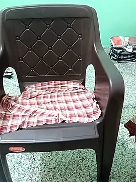 Snapshot of Saroj-Shah chatting on 09-19-25, 05:53 Saroj-Shah online show from 09-19-25, 05:53