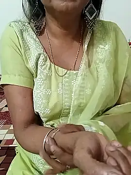 Snapshot of Saroj-Shah chatting on 09-22-25, 05:42 Saroj-Shah online show from 09-22-25, 05:42