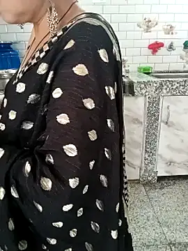 Snapshot of Saroj-Shah chatting on 09-23-25, 05:54 Saroj-Shah online show from 09-23-25, 05:54