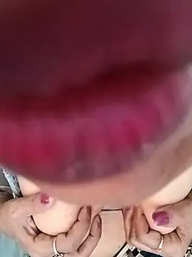 Snapshot of Saroj-Shah chatting on 10-04-25, 05:16 Saroj-Shah online show from 10-04-25, 05:16