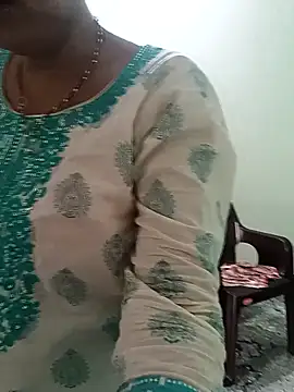 Snapshot of Saroj-Shah chatting on 10-08-25, 05:27 Saroj-Shah online show from 10-08-25, 05:27