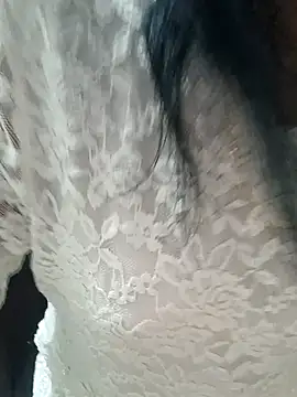 Snapshot of Saroj-Shah chatting on 10-12-25, 04:06 Saroj-Shah online show from 10-12-25, 04:06