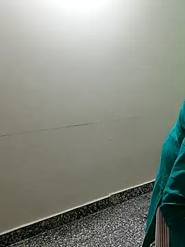 Snapshot of Saroj-Shah chatting on 10-15-25, 04:23 Saroj-Shah online show from 10-15-25, 04:23